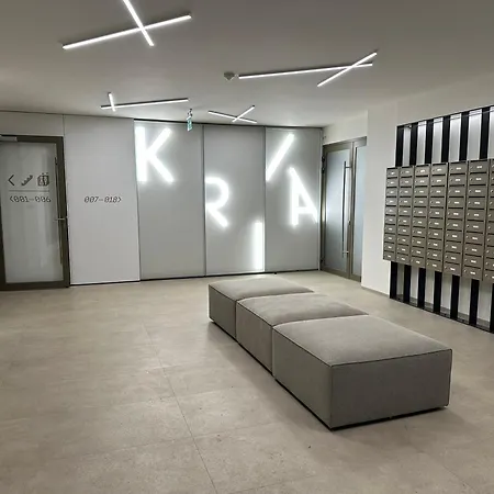 Apartment 5 Min Walk To City Center, Near Aupark